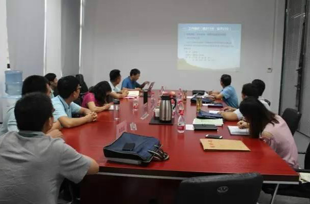 省职业教育“双师型”教师培训督导组莅临蓝鸥检查工作